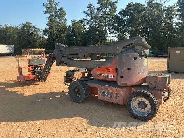 JLG E450AJ Kuukulkijat
