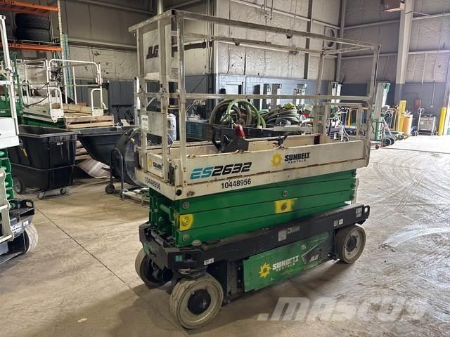 JLG ES2632 Saksilavat