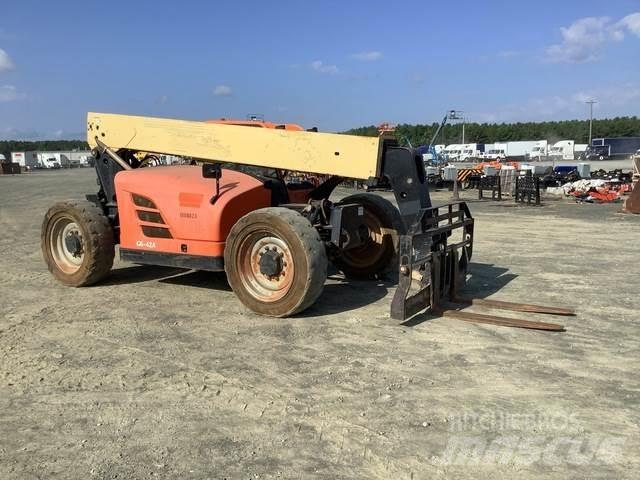 JLG G6-42A Kurottajat