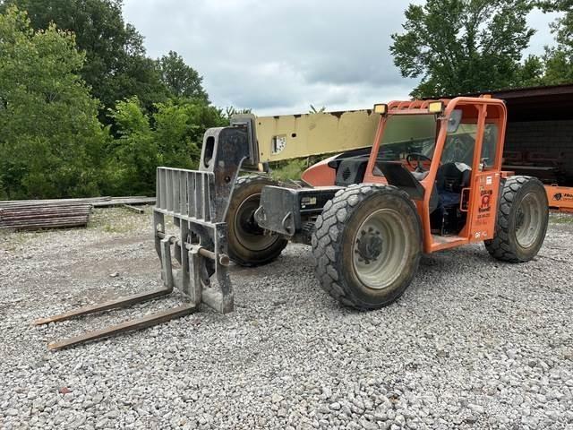 JLG G6-42A Kurottajat
