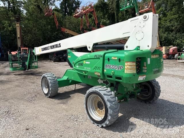 JLG M600JP Kuukulkijat
