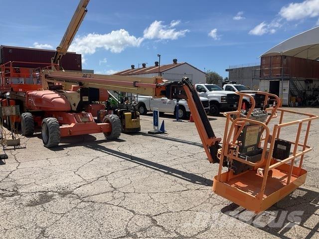 JLG M600JP Teleskooppipuominostimet