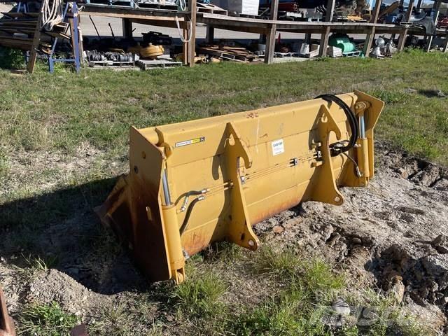 John Deere  Kaivurikuormaajat