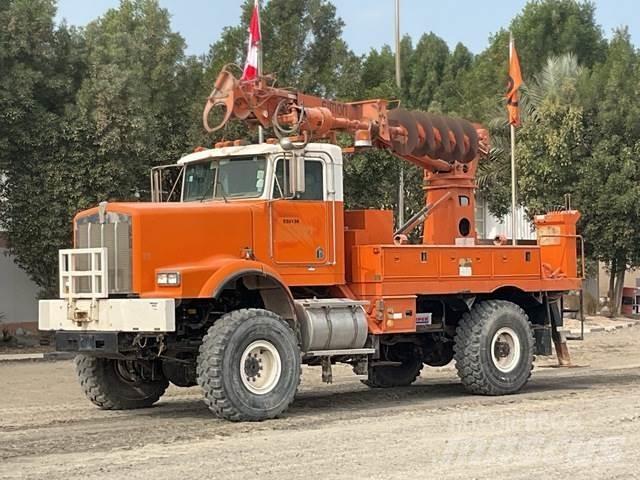 Kenworth C500 Kuorma-auto porauskalustolla