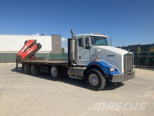 Kenworth T-800 Nosturiautot