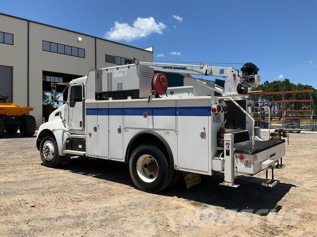 Kenworth T270 Tienhoitoautot