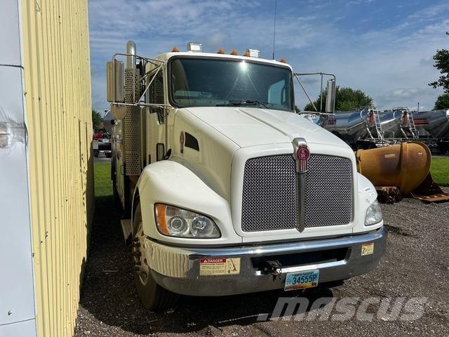 Kenworth T270 Tienhoitoautot