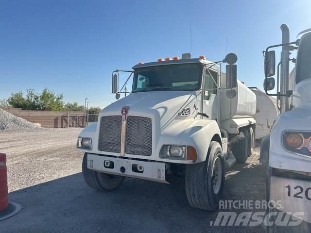 Kenworth T300 Vesisäiliöautot