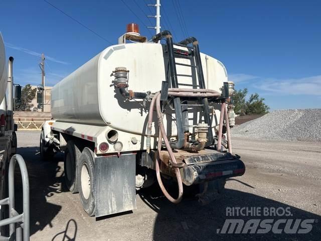 Kenworth T300 Vesisäiliöautot