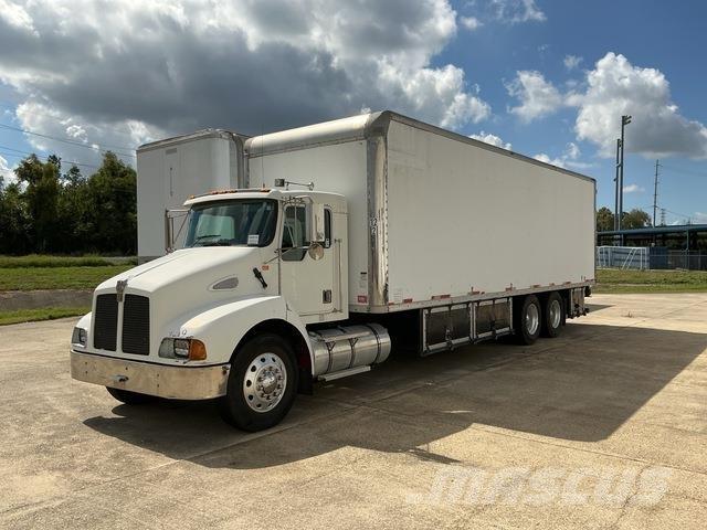 Kenworth T300 Umpikorikuorma-autot