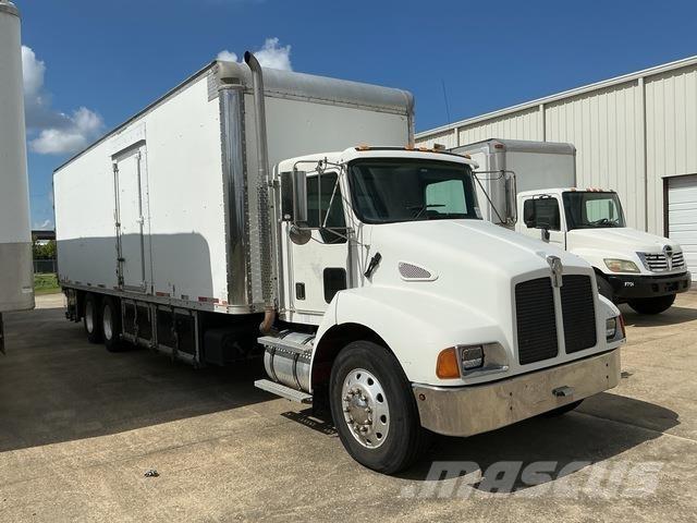 Kenworth T300 Umpikorikuorma-autot