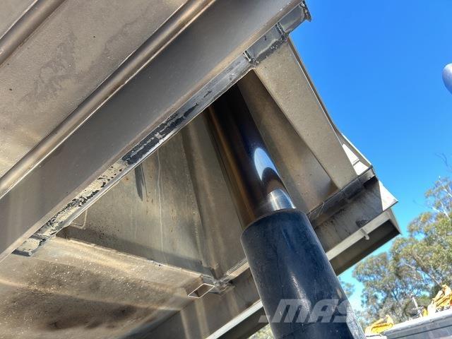 Kenworth T359 Sora- ja kippiautot