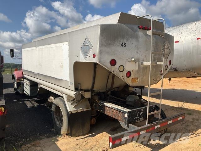 Kenworth T450B Säiliöautot