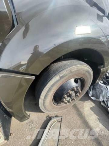 Kenworth T680 Vetopöytäautot