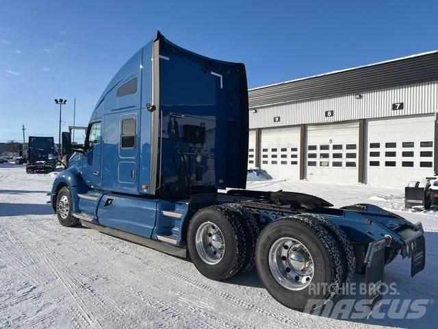Kenworth T680 Vetopöytäautot
