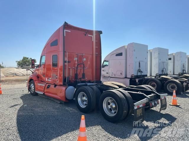 Kenworth T680 Vetopöytäautot