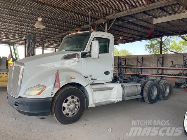 Kenworth T680 Vetopöytäautot