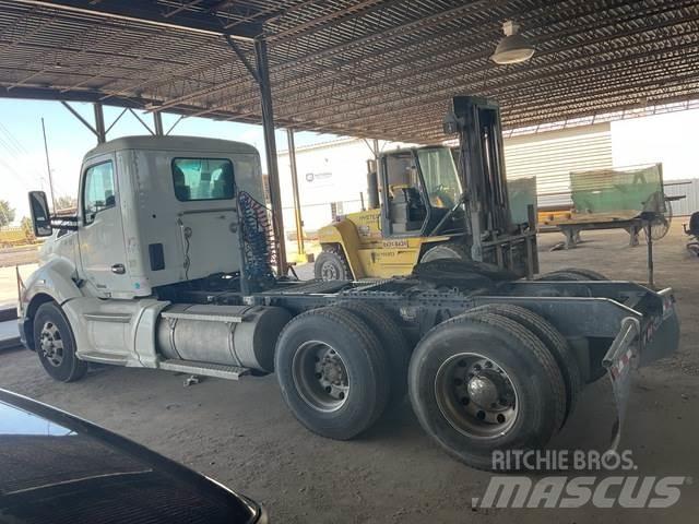 Kenworth T680 Vetopöytäautot