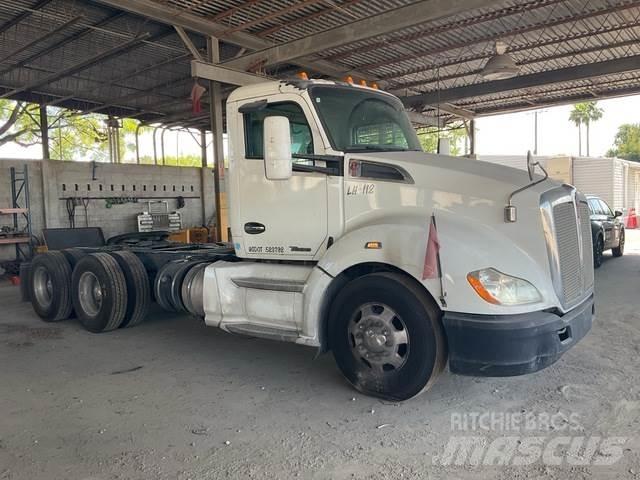 Kenworth T680 Vetopöytäautot