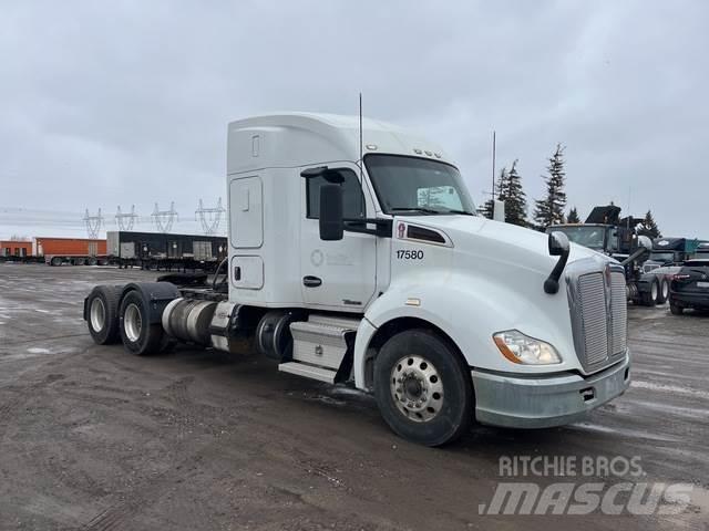 Kenworth T680 Vetopöytäautot