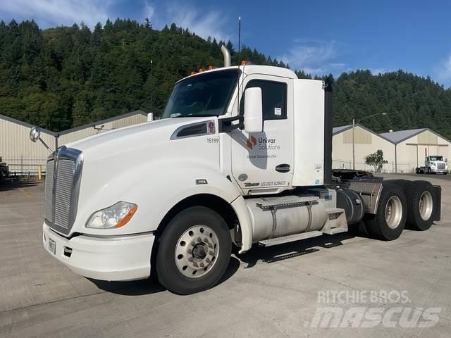 Kenworth T680 Vetopöytäautot