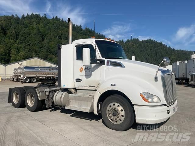 Kenworth T680 Vetopöytäautot