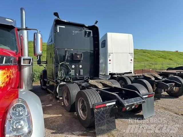 Kenworth T680 Vetopöytäautot
