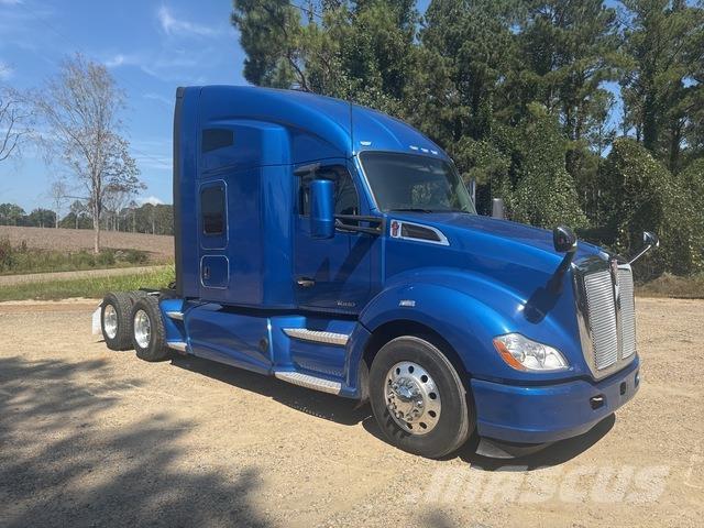 Kenworth T680 Vetopöytäautot