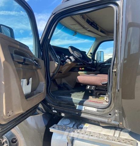 Kenworth T680 Vetopöytäautot