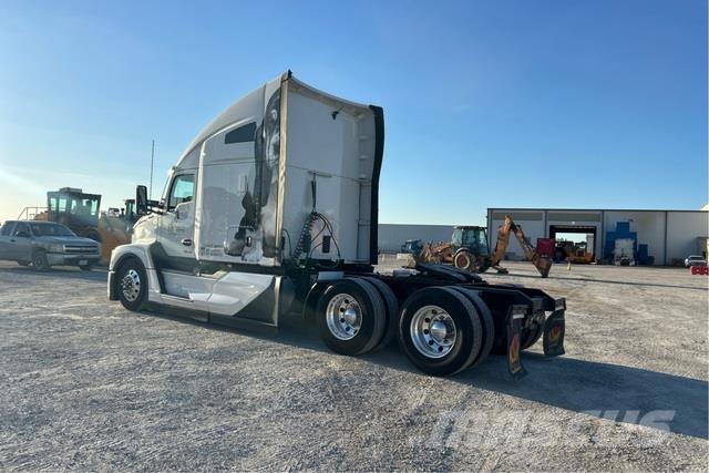 Kenworth T680 Vetopöytäautot