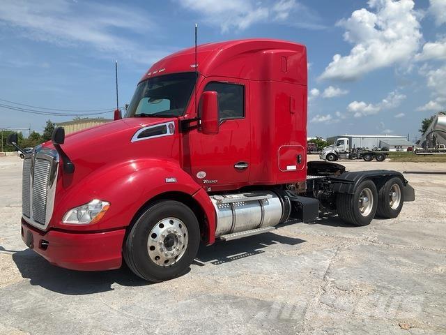 Kenworth T680 Vetopöytäautot