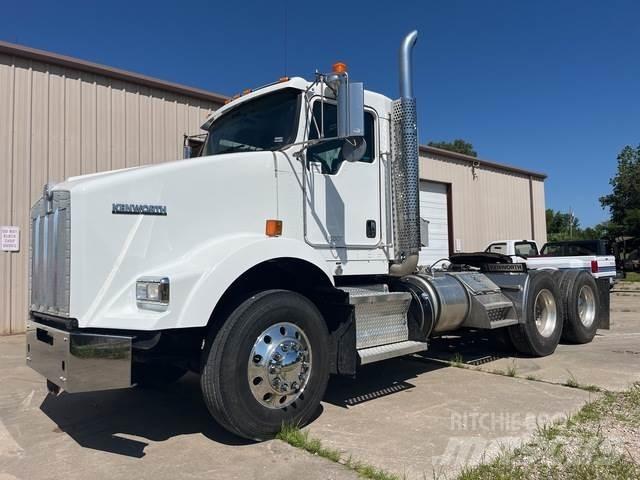 Kenworth T800 Vetopöytäautot