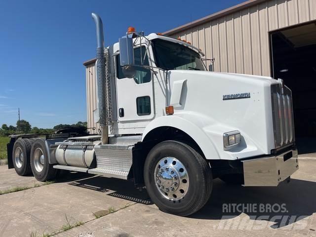 Kenworth T800 Vetopöytäautot