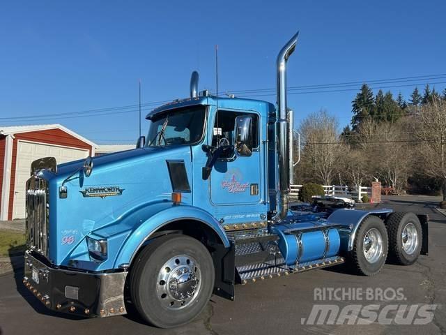Kenworth T800 Vetopöytäautot