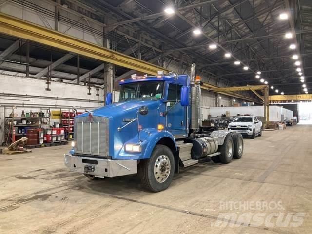 Kenworth T800 Vetopöytäautot