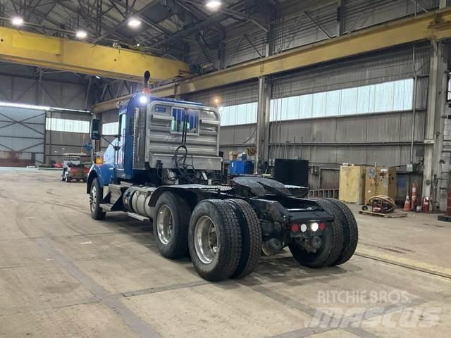 Kenworth T800 Vetopöytäautot