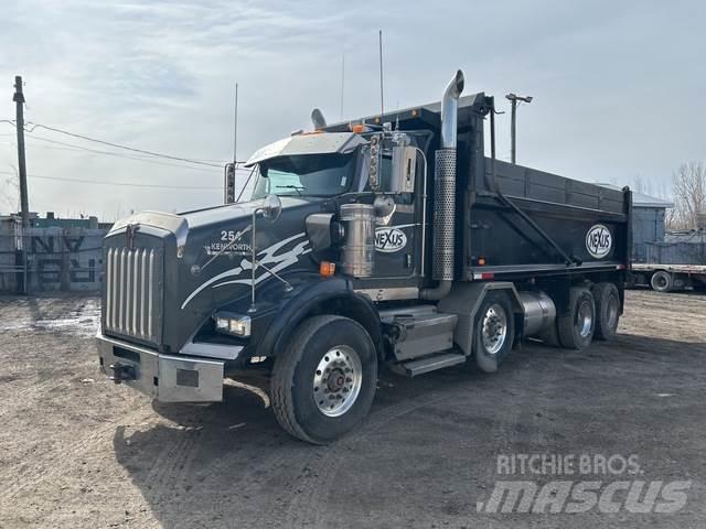 Kenworth T800 Sora- ja kippiautot