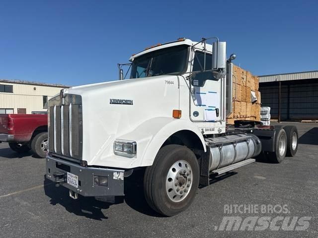 Kenworth T800 Vetopöytäautot