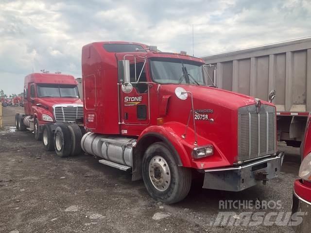 Kenworth T800 Vetopöytäautot