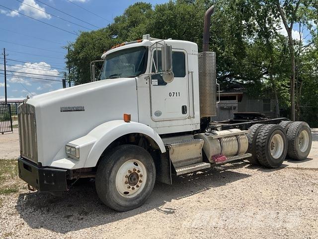 Kenworth T800 Vetopöytäautot