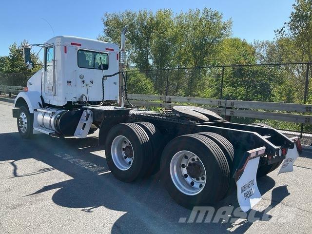 Kenworth T800 Vetopöytäautot