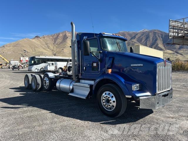 Kenworth T800 Vetopöytäautot