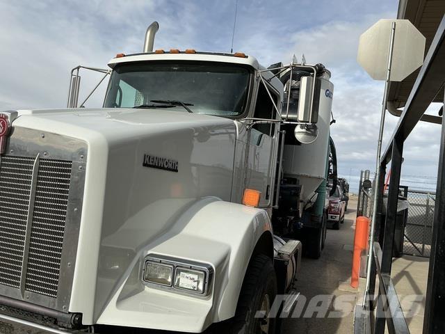 Kenworth T800 Telakaivukoneet