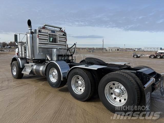 Kenworth T800W Vetopöytäautot