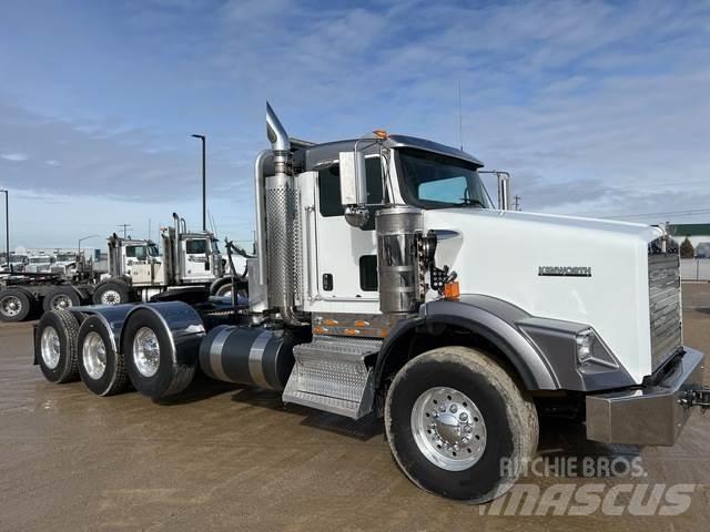Kenworth T800W Vetopöytäautot