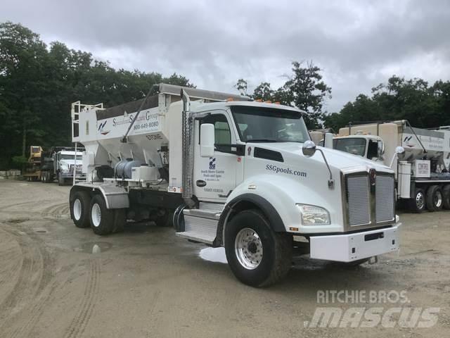Kenworth T880 Betonikuorma-autot