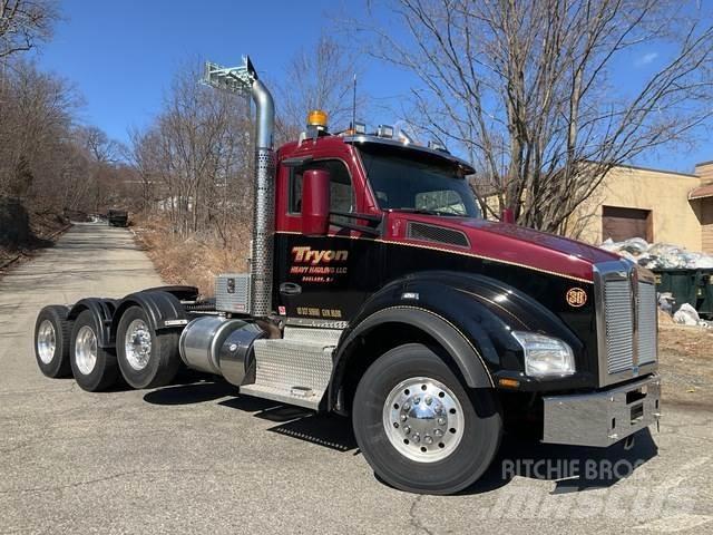 Kenworth T880 Vetopöytäautot