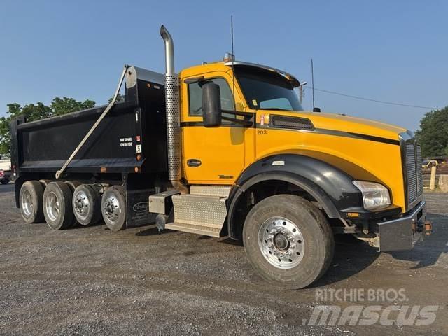 Kenworth T880 Sora- ja kippiautot