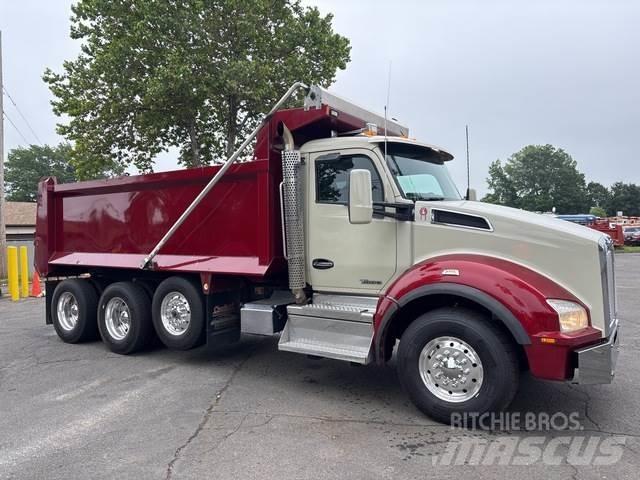 Kenworth T880 Sora- ja kippiautot