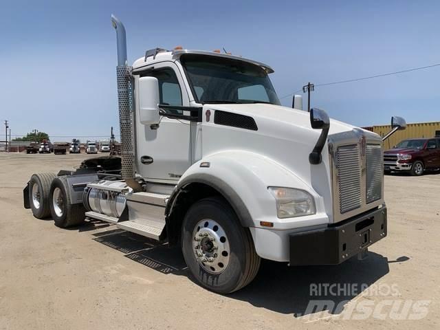 Kenworth T880 Vetopöytäautot
